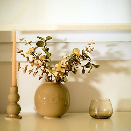 Beautiful Downtown Studio! يانينة المظهر الخارجي الصورة