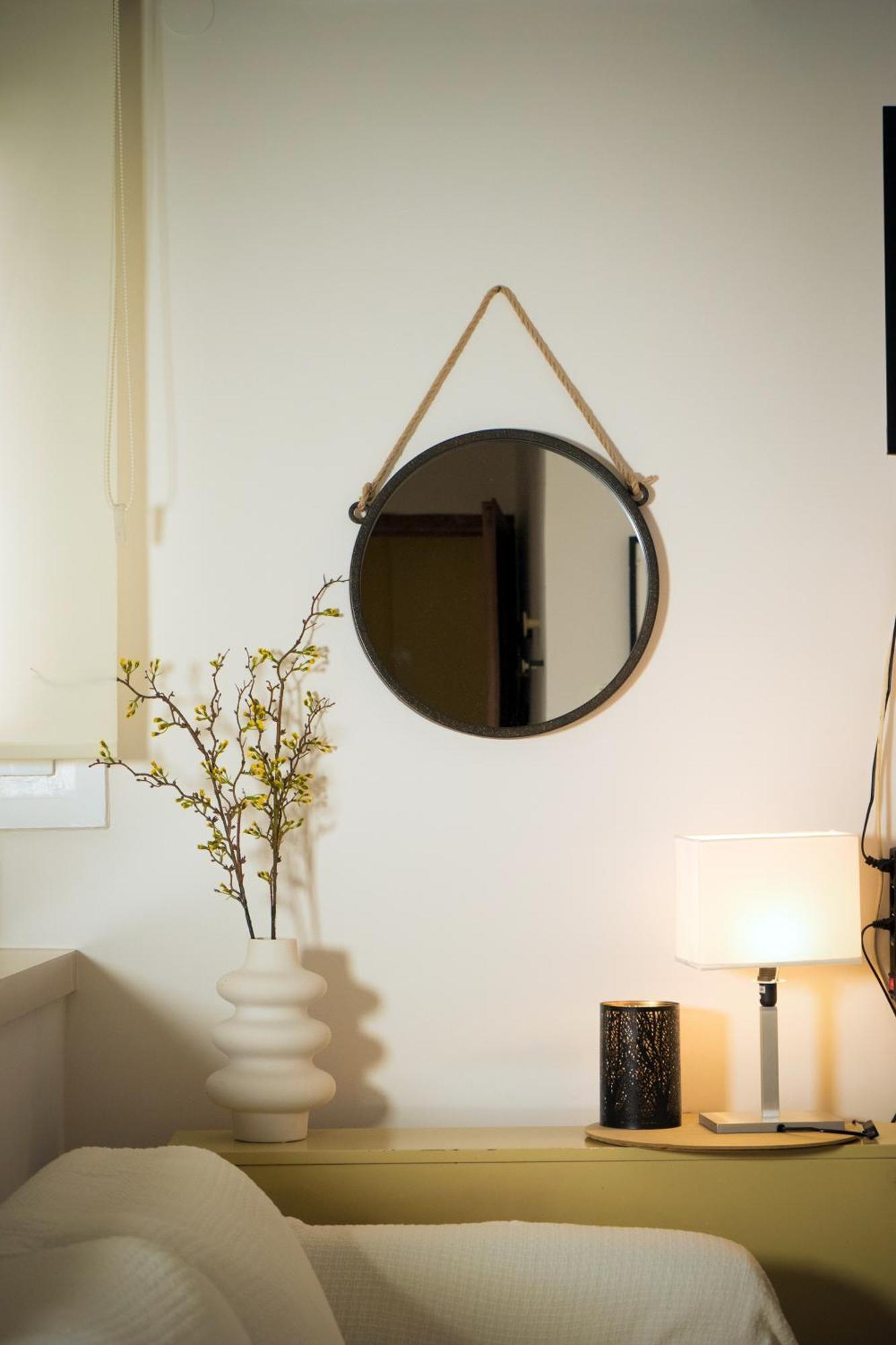 Beautiful Downtown Studio! يانينة المظهر الخارجي الصورة